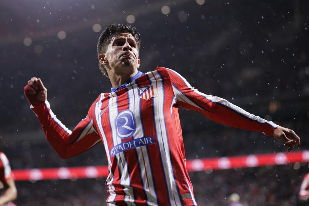 更是对教练 更是对教练